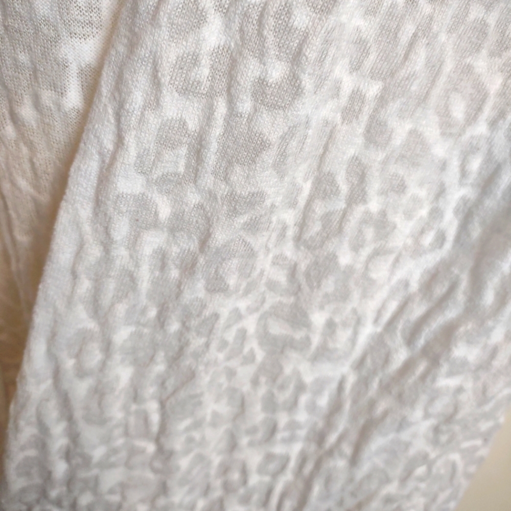 Lane Bryant Open Front Top - Picture 3 of 4